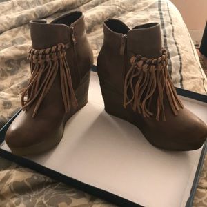 Sbicca Zepp Tan Boots